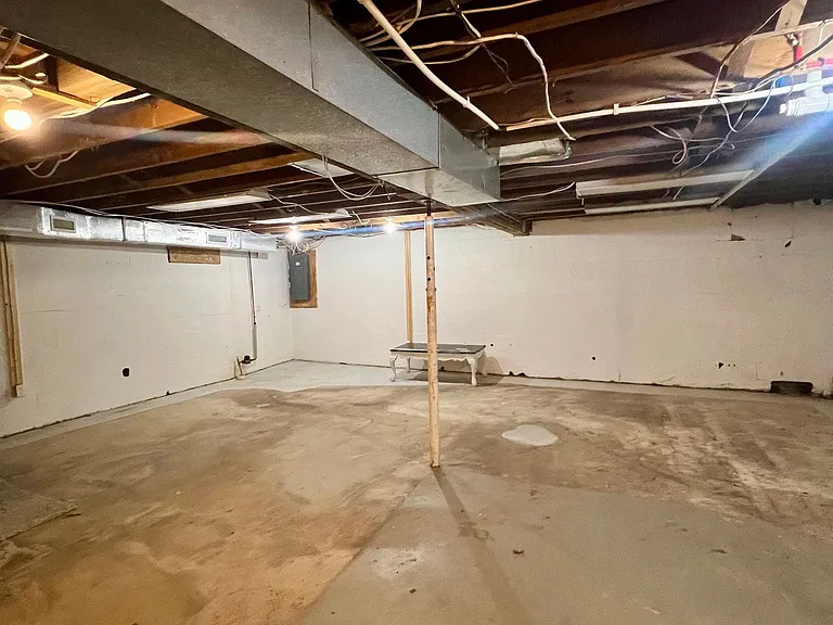 119 E Church St — Photo 9