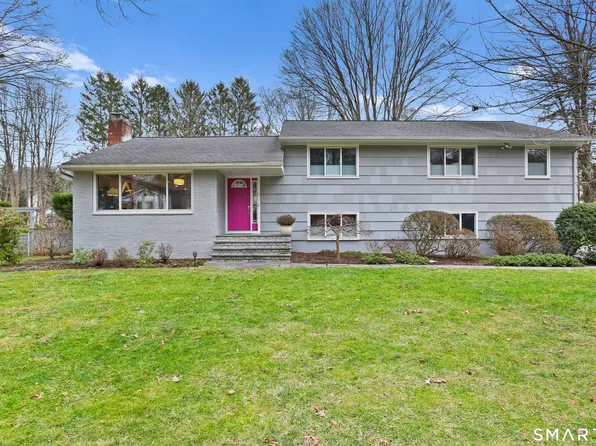 2 Rockyfield Road, Westport, CT 06880