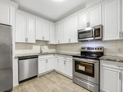 227 Teaneck Rd #403