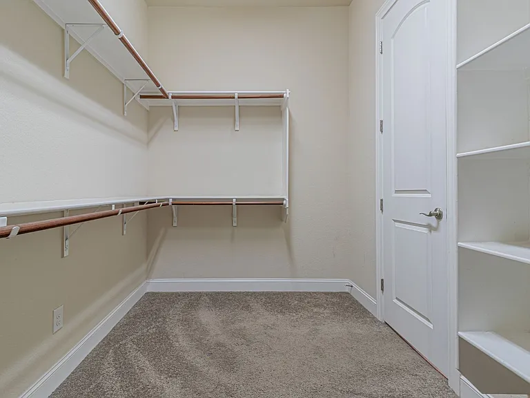 2727 Sonata Park — Photo 21