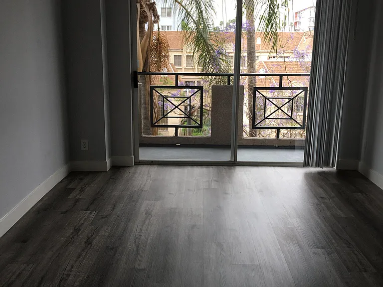 Catalina Apartments — Photo 46