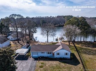 324 Longstreet Dr, Reedville, VA 22539