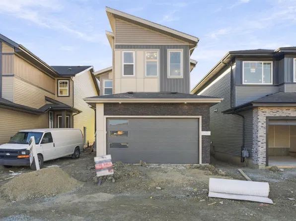 3824 39th St, Beaumont, AB T4X 3B5