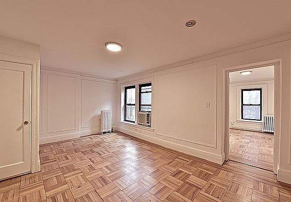 3rd image of 783 Lexington Ave #5B