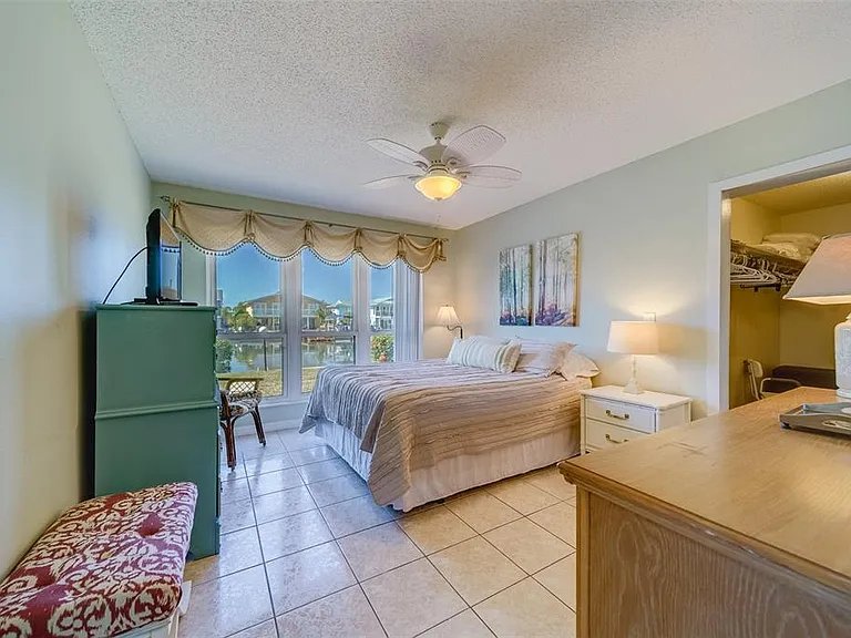 1 Windrush Blvd #63 — Photo 16
