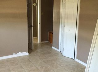 1200 Honeysuckle Dr, El Paso, TX 79925
