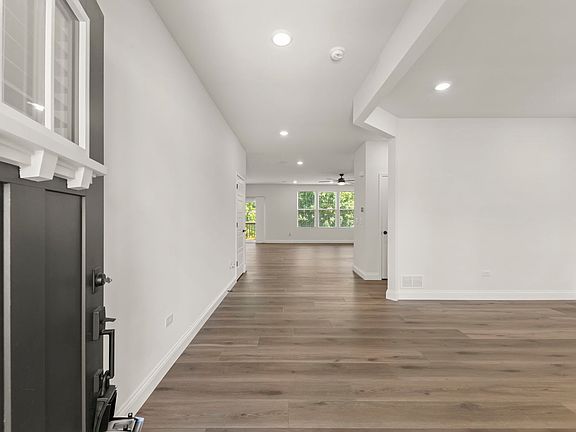4th image of 3687 Peregrine Way