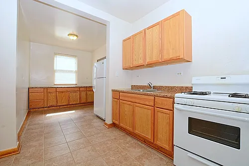 6001-6005 S Richmond St #2915-21 Photo 1