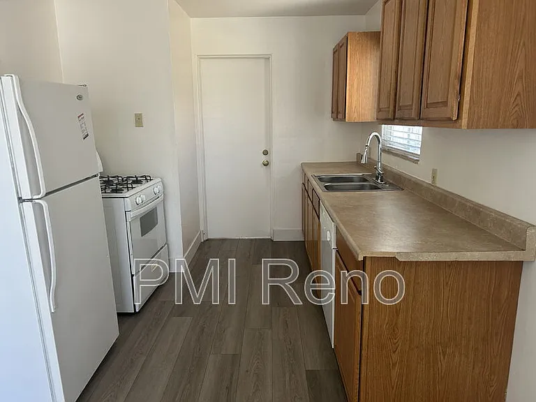 1747 C St #B — Photo 6