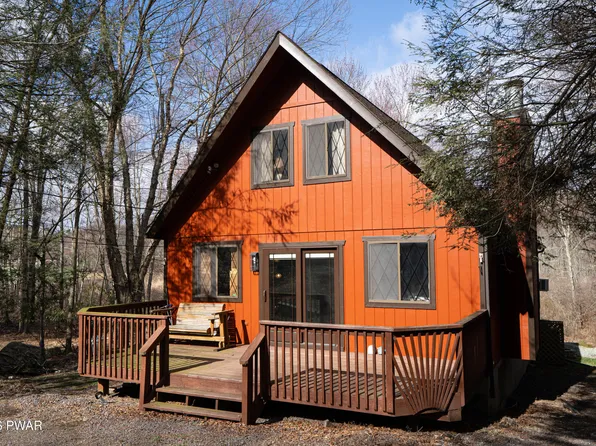 72 Oak Cir, Lake Ariel, PA 18436