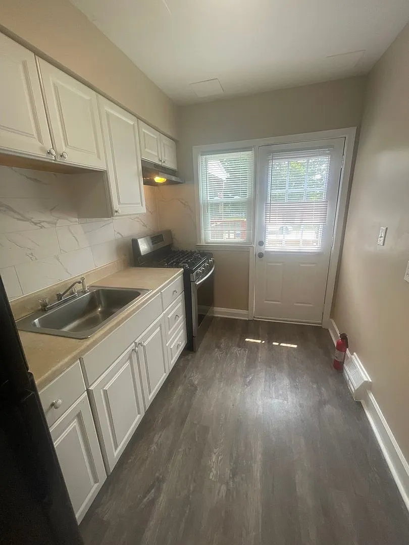 Charming 3BR House in Essex — Photo 2