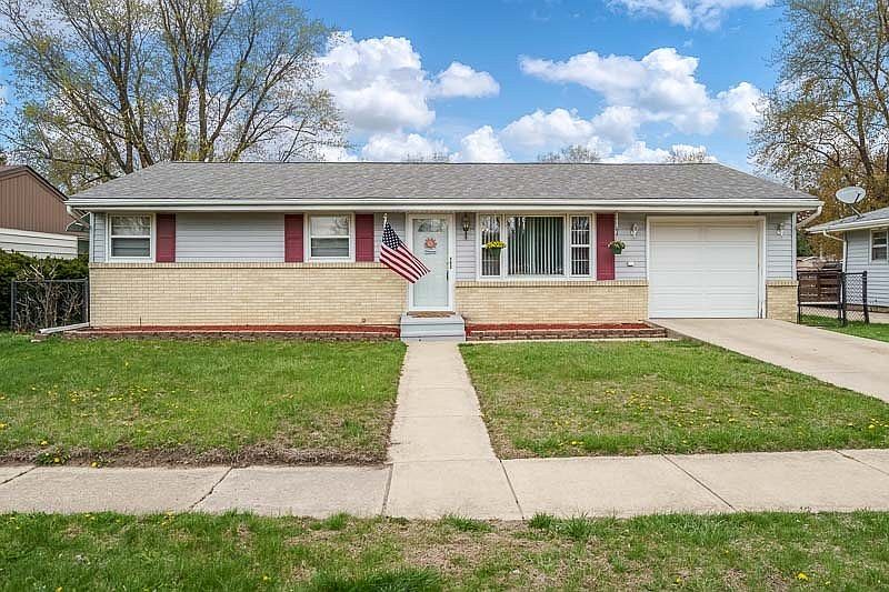 1st image of 2118 Evans Ave
