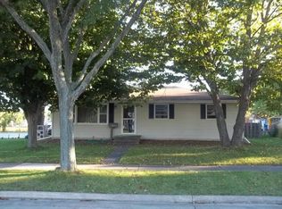 817 Charles St, Little Chute, WI 54140