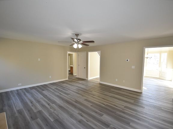 4th image of 4330 Fox Den Dr