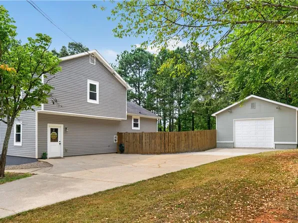 40 Red Top Cir, Emerson, GA 30137