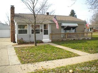 1007 Odessa Dr, Holly, MI