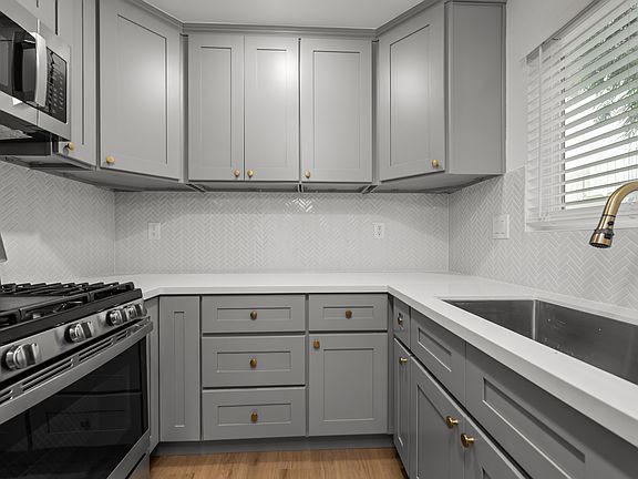 3rd image of 4021 Lamont St APT 5