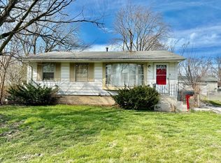 441 E Birch Dr, Glenwood, IL