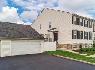 253 Preswicke Ml, Blacklick, OH 43004