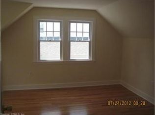 34 Rockefeller Ave, West Haven, CT 06516