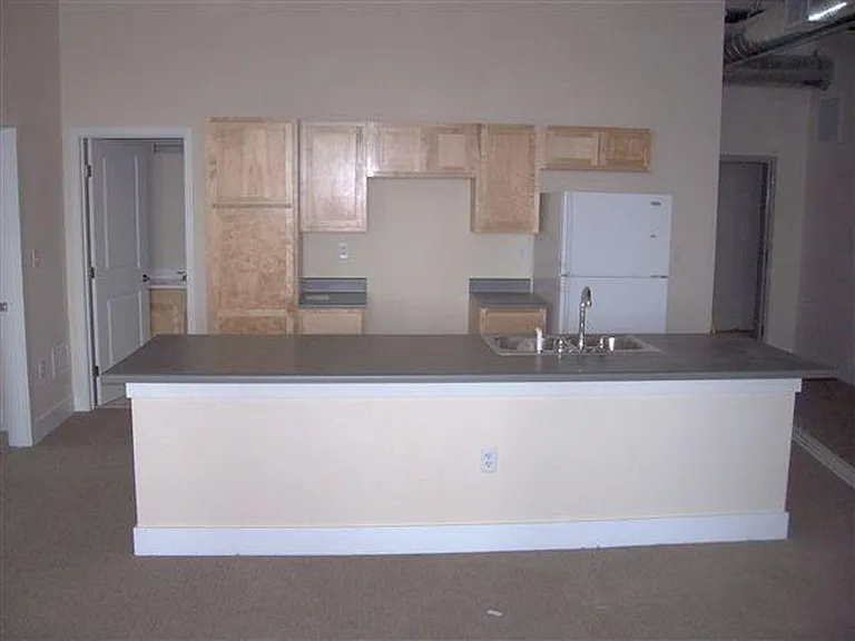 1363 Grandville Ave SW — Photo 2