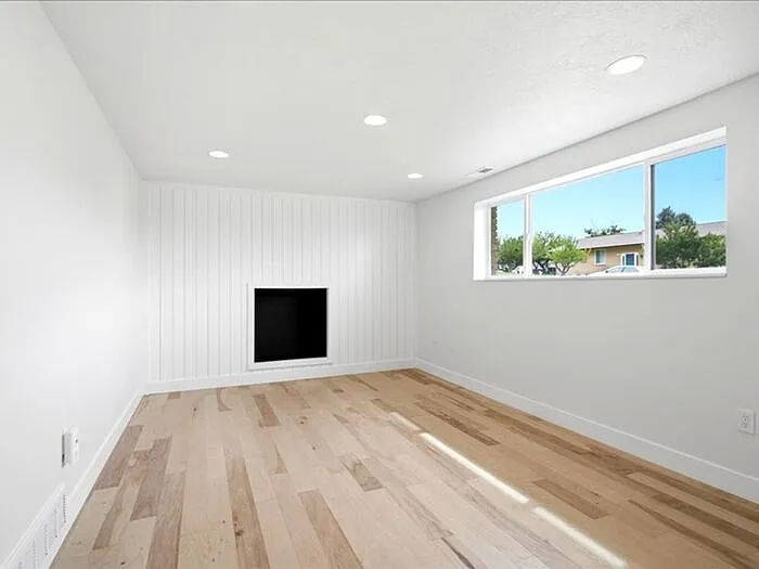 3483 S 100 W — Photo 23