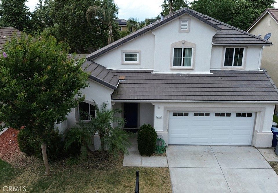 1st image of 457 Petunia Ct