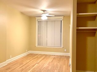 2004 W Roscoe St #2F, Chicago, IL 60618