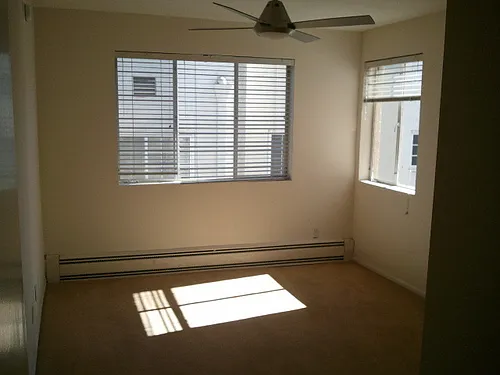 Floor plan 305