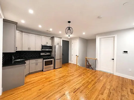 Kitchen, photo 1