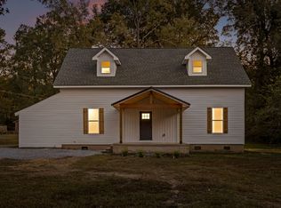 132 Coggins Loop NW, Calhoun, GA 30701