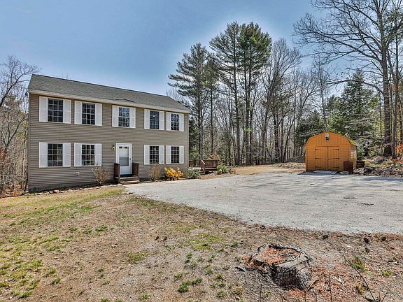 2nd image of 229 Bee Hole Road