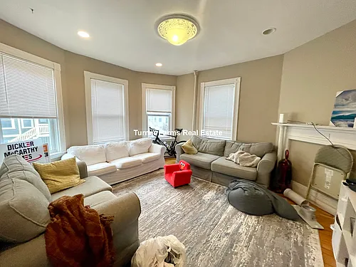 47 Hillside St #2A Photo 1