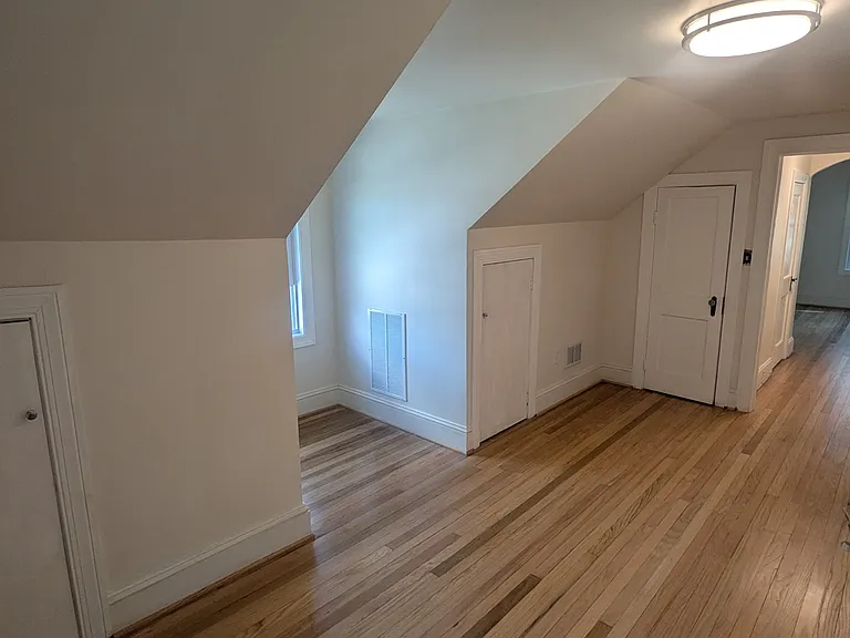 8706 Bi State Blvd — Photo 32