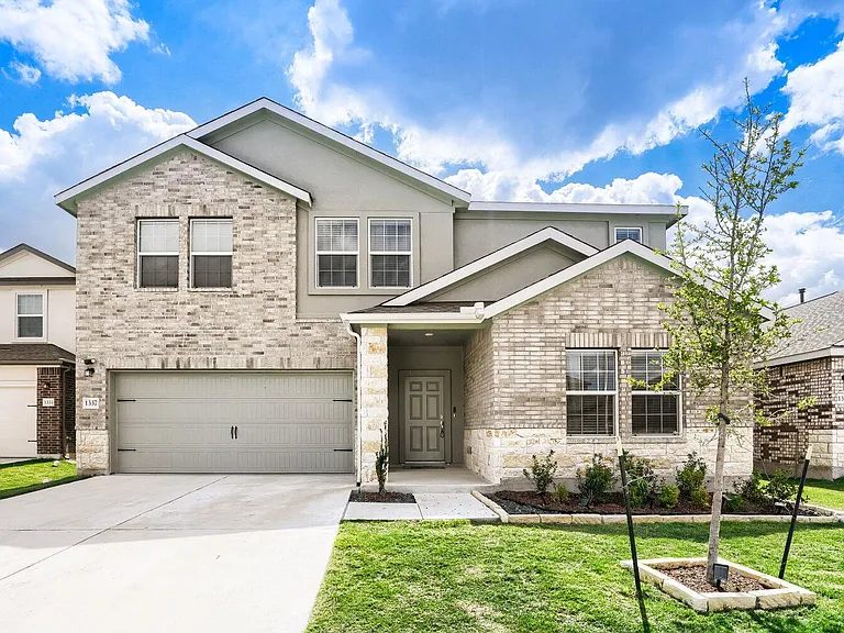 1337 Aquilla Dr — Photo 1