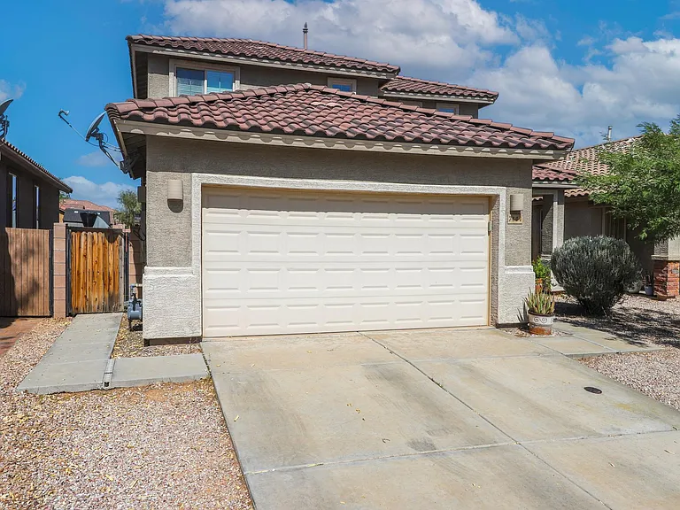 7444 S Salt Water Dr — Photo 1