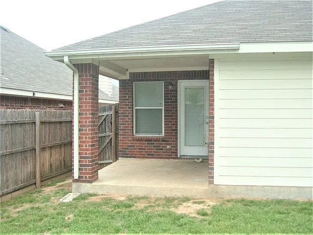 12232 Lamington Dr — Photo 14
