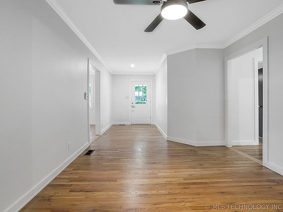 4th image of 1332 S Canton Ave