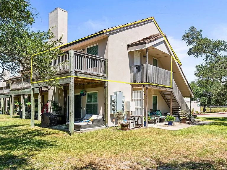 221 Marion Dr #D-201 — Photo 3