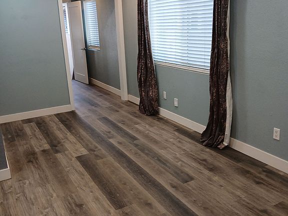 5th image of 566 W Santa Cruz St #566