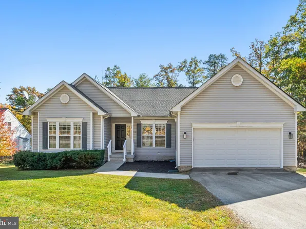 518 Raccoon Dr, Winchester, VA 22602