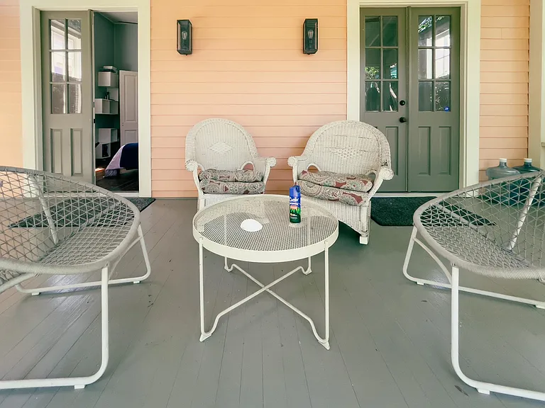 3009 Dauphine St — Photo 44