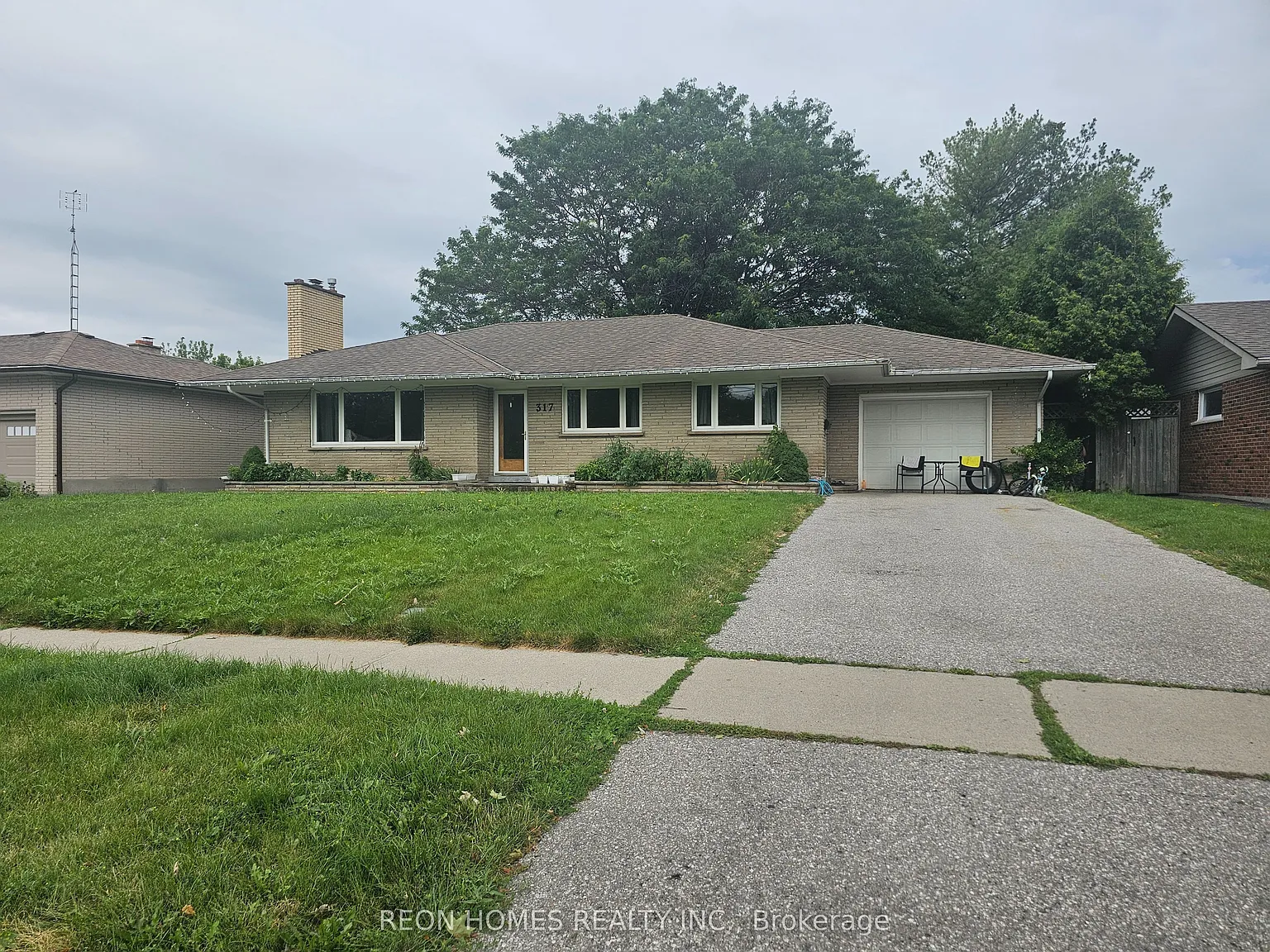 3 bed, $3,000 — Photo 1