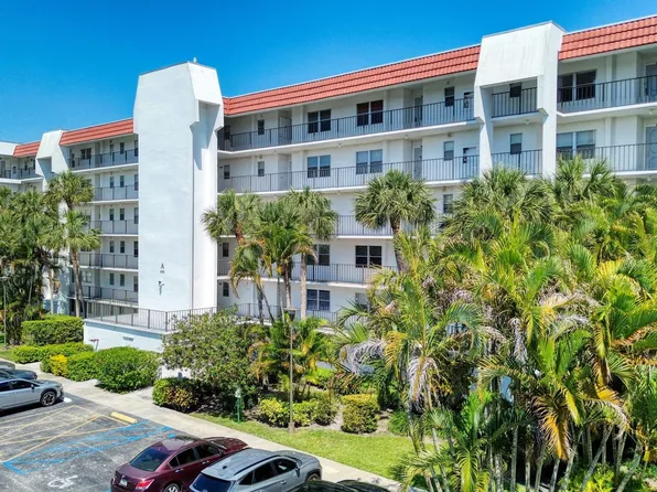 3593 Birdie Drive #203, Lake Worth, FL 33467