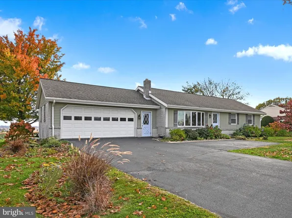 362 W Lexington Rd, Lititz, PA 17543