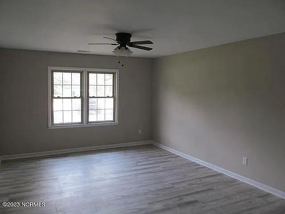 3rd image of 3001 Country Club Rd