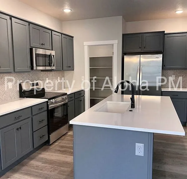 1797 S Grayling Ave — Photo 10