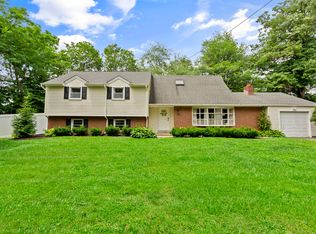 566 S Old Middletown Rd, Media, PA 19063