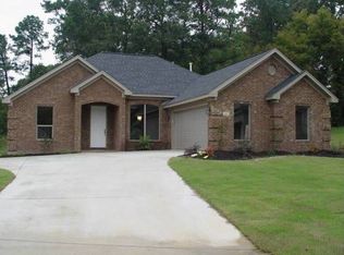 105 Crystalwood Ct, Little Rock, AR 72210