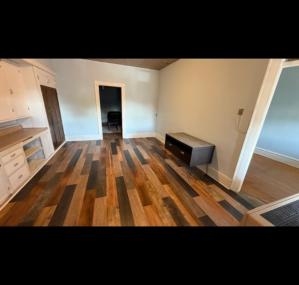 2 bed, 800 sqft, $800 — Photo 3